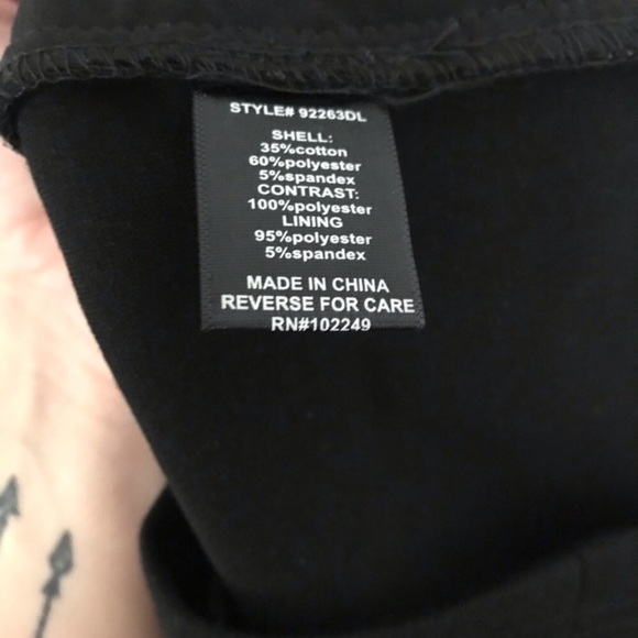 SKIES ARE BLUE Gold Sequin Tribal Bodycon Dress - Picture 5 of 7